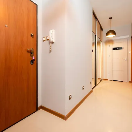 Czestochowska Urban Comfort By Bookinghost